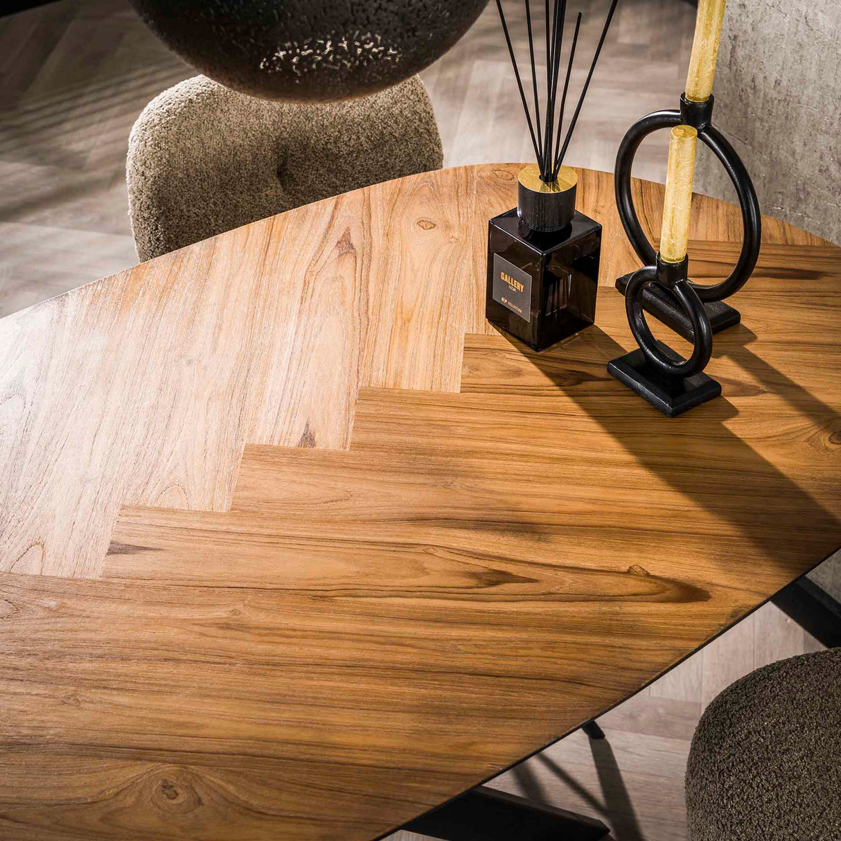 Armeta Bardisk organisk 140 cm Teak finer