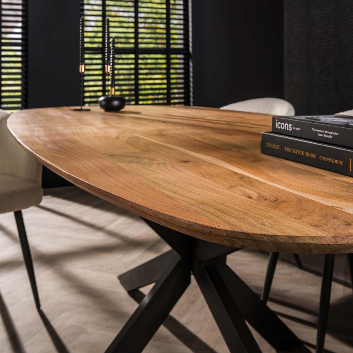 Eettafels - Deens Ovale Eettafel Tavon Acaciahout 215x105 cm - Dimehouse