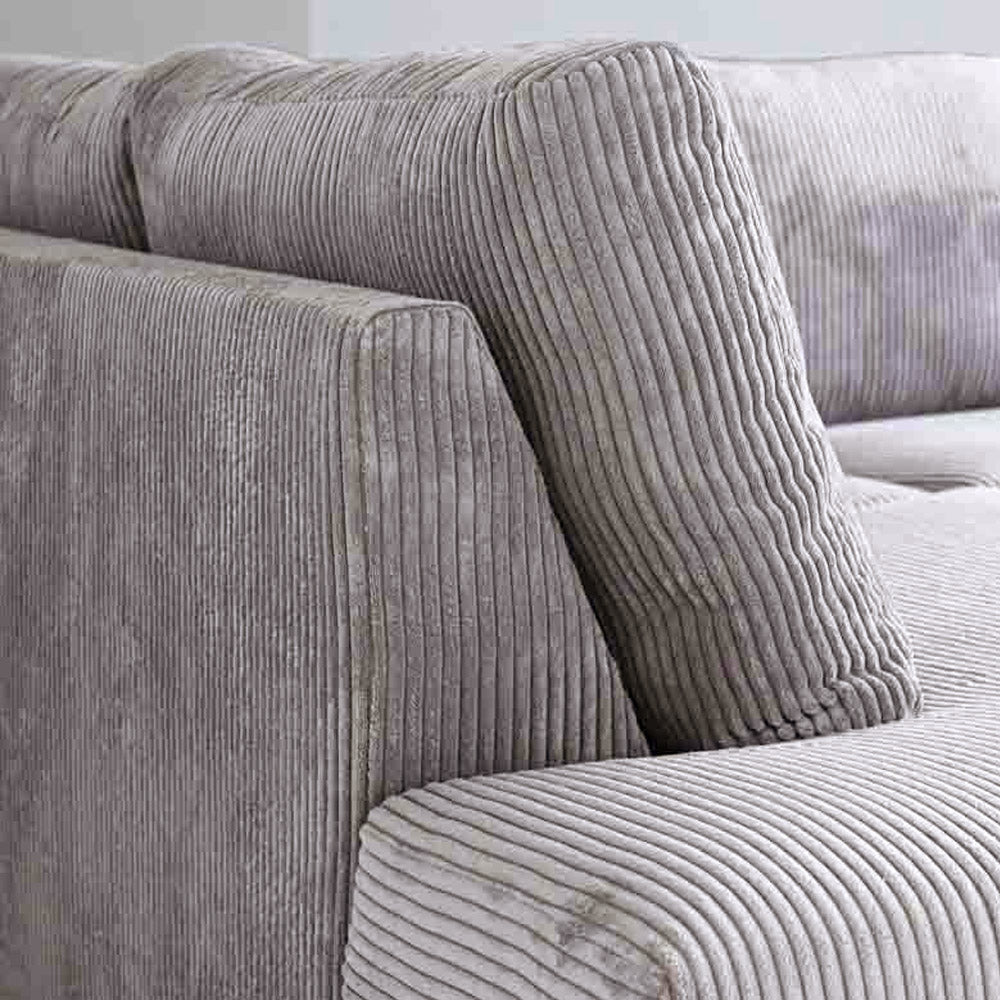 Hjørnesofa lysegrå ribstof puffebord Gabi - venstre