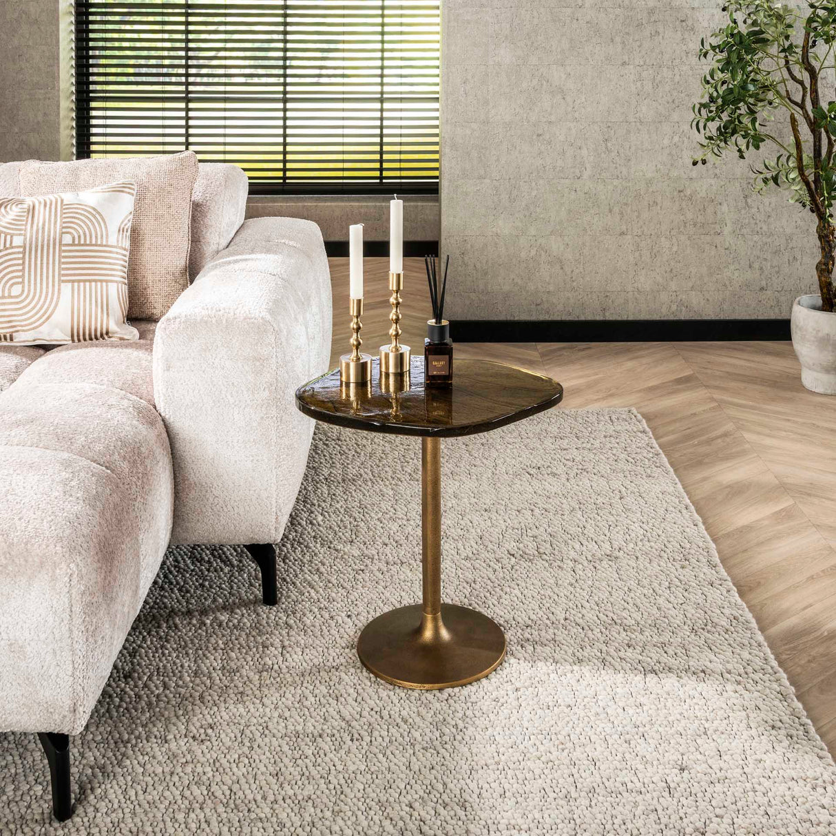 Sidebord Aurum S - Antiqu Gold Metal (53x42x50 cm)