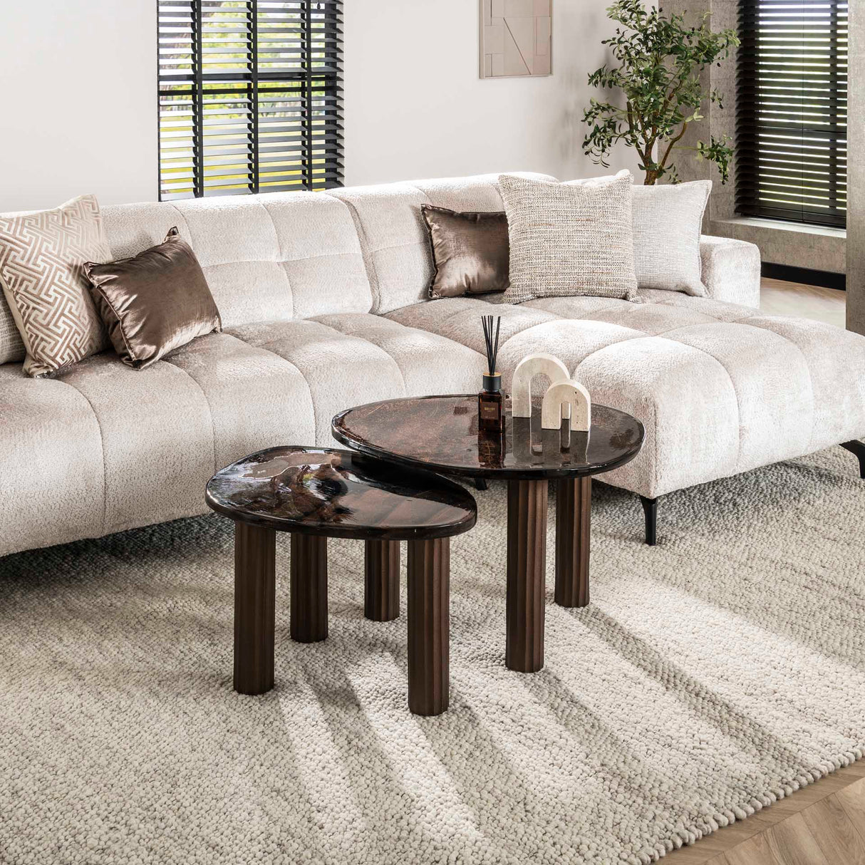 Stuebord Vesta L antik kobber 70x59 cm