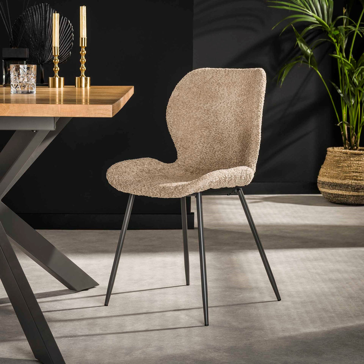Sæt med 4 spisestolene Argo Bouclé sand