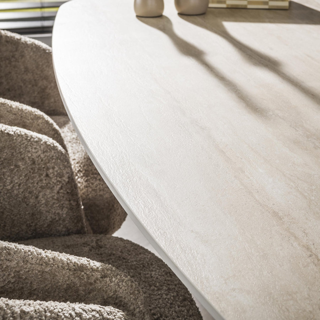 Spisebord Cento 215 cm 3D keramik travertin rektangulært