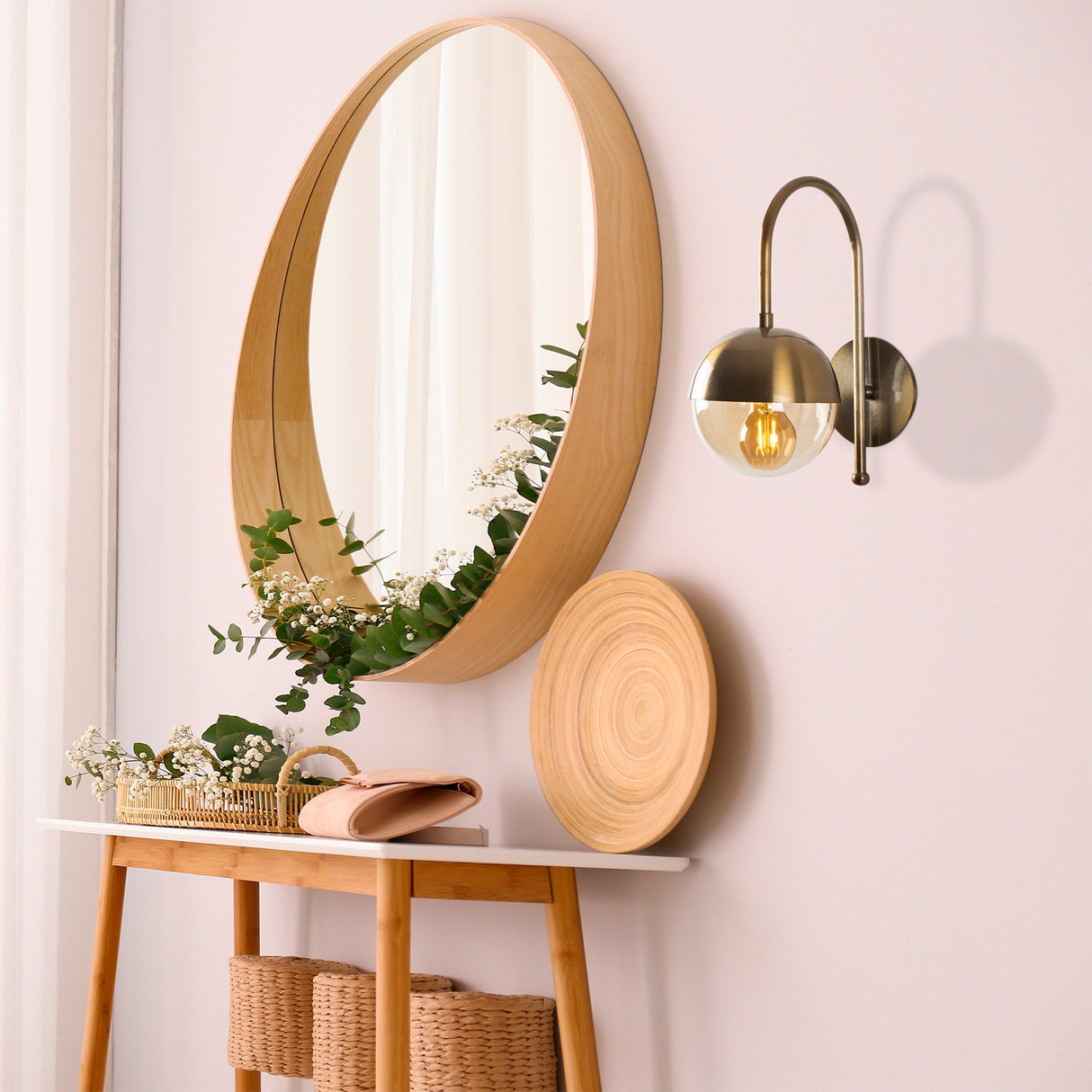 Væglampe i bronsefarget glas Carina