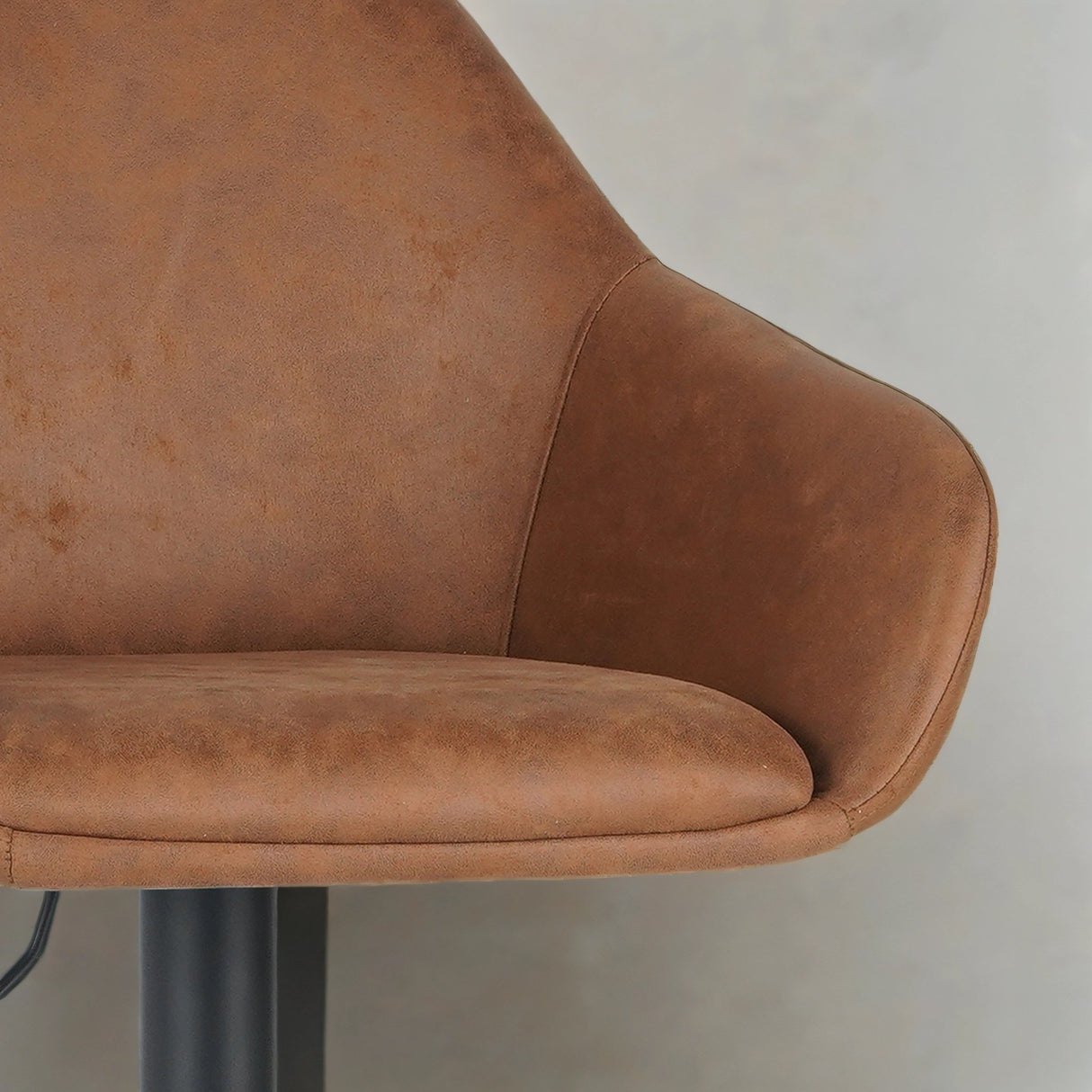 Venom Barkrak Cognac Øko-læder - Justerbar Drejelig Barstol med Armlæn