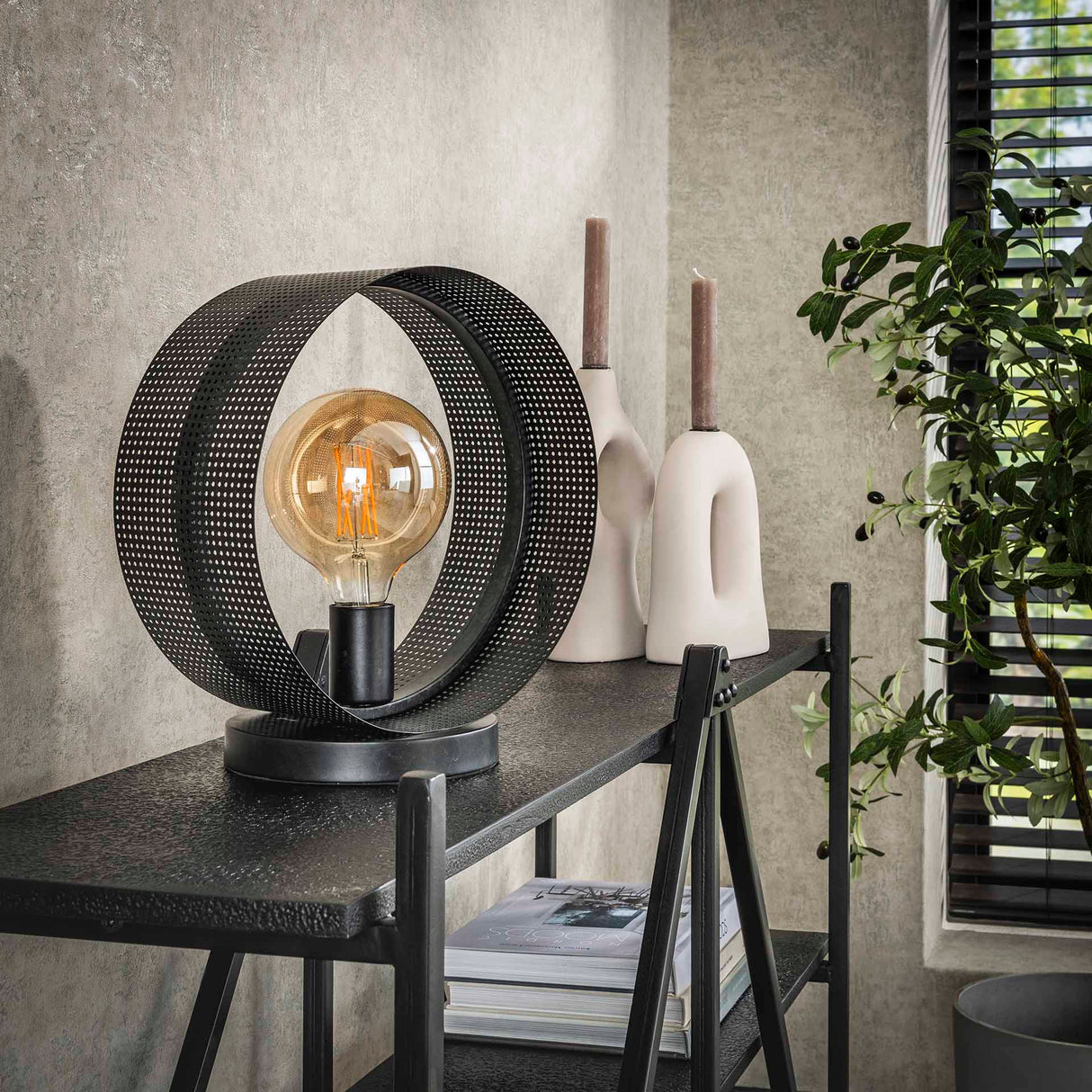 Bordlampe Fons 1-lys rund metal sort