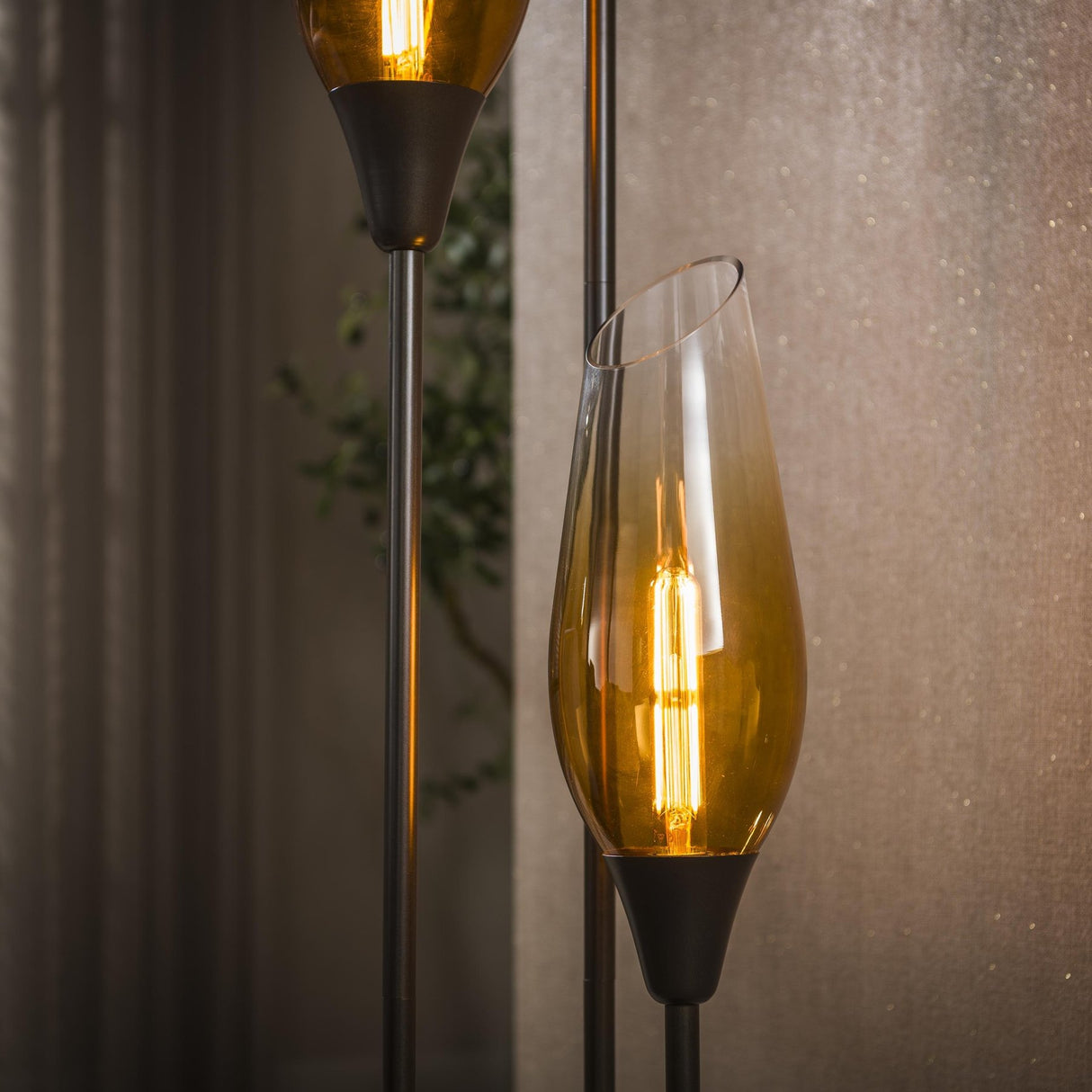 Gulvlampe cocoon i sienna brun