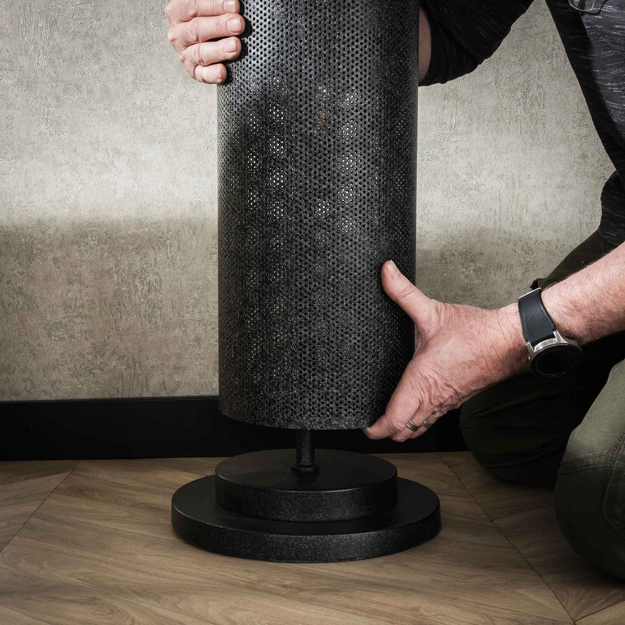 Gulvlampe Knox 5-lys mesh sort