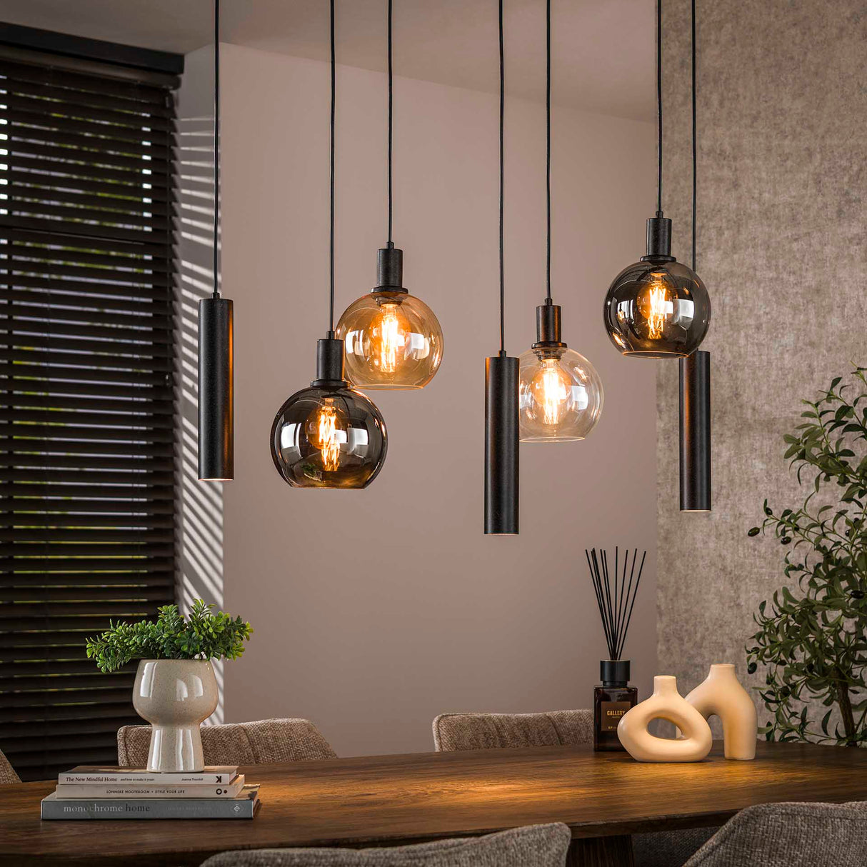 Hængelampe Orion 7-lys – Sort Metal – 110 cm