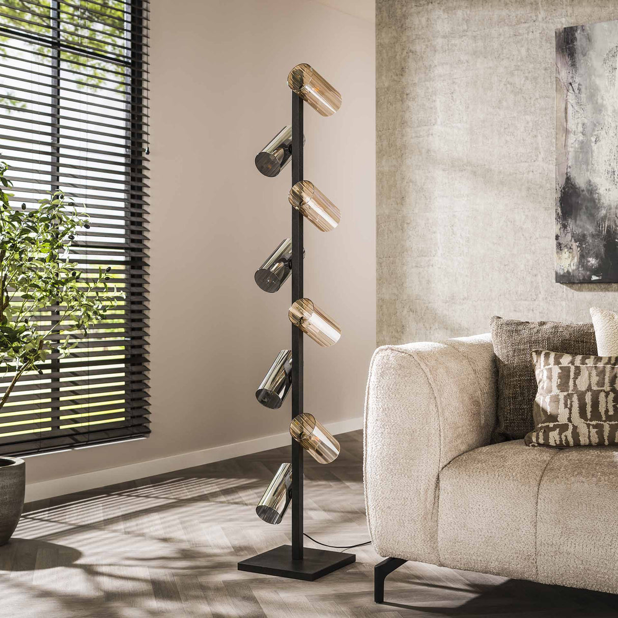 Gulvlampe Khai 8-lys cylinder blandet glas