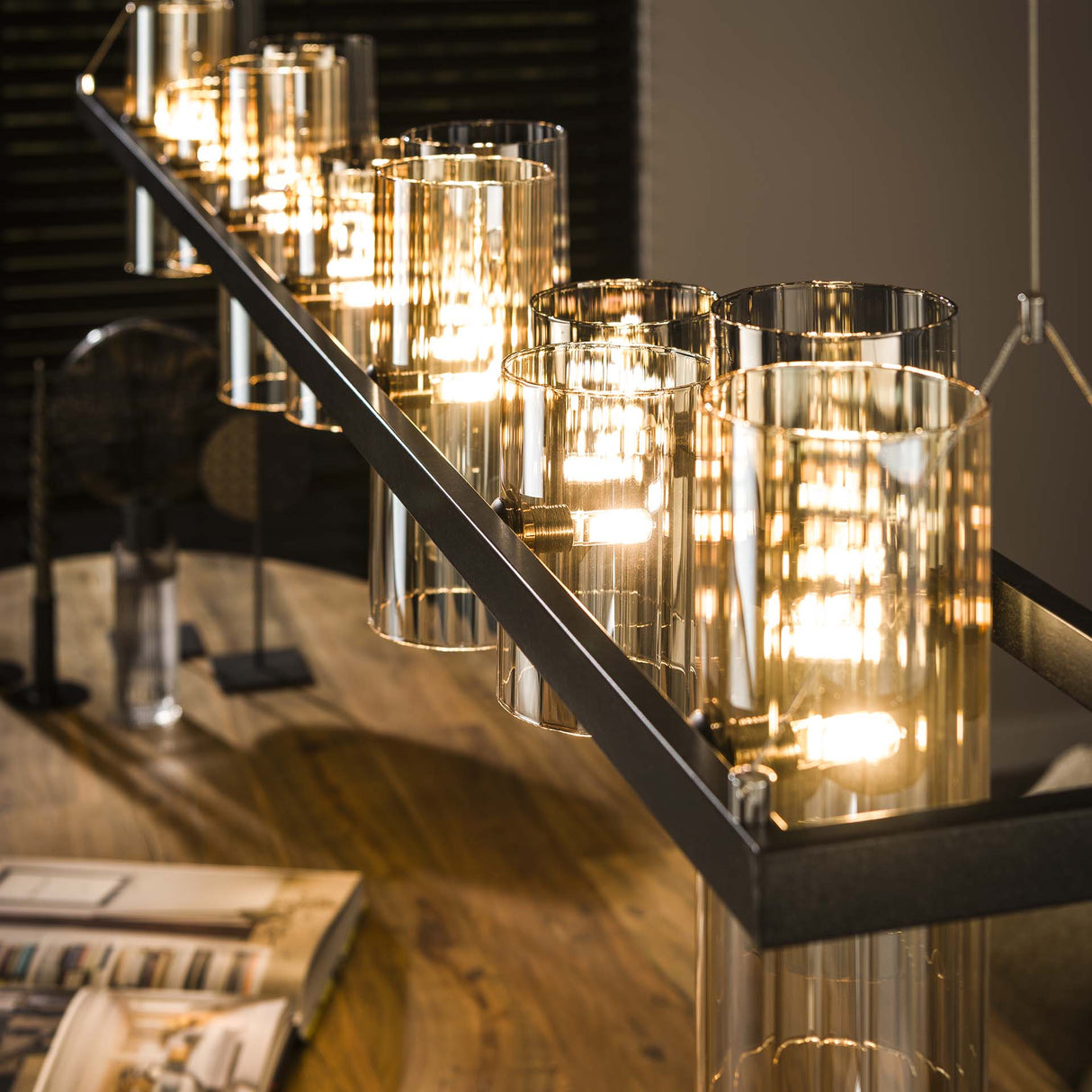 Hængelampe Khai 14-lys cylinder blandet glas