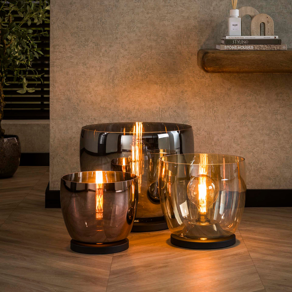 Gulvlampe Dain UP L Kromfarvet glas