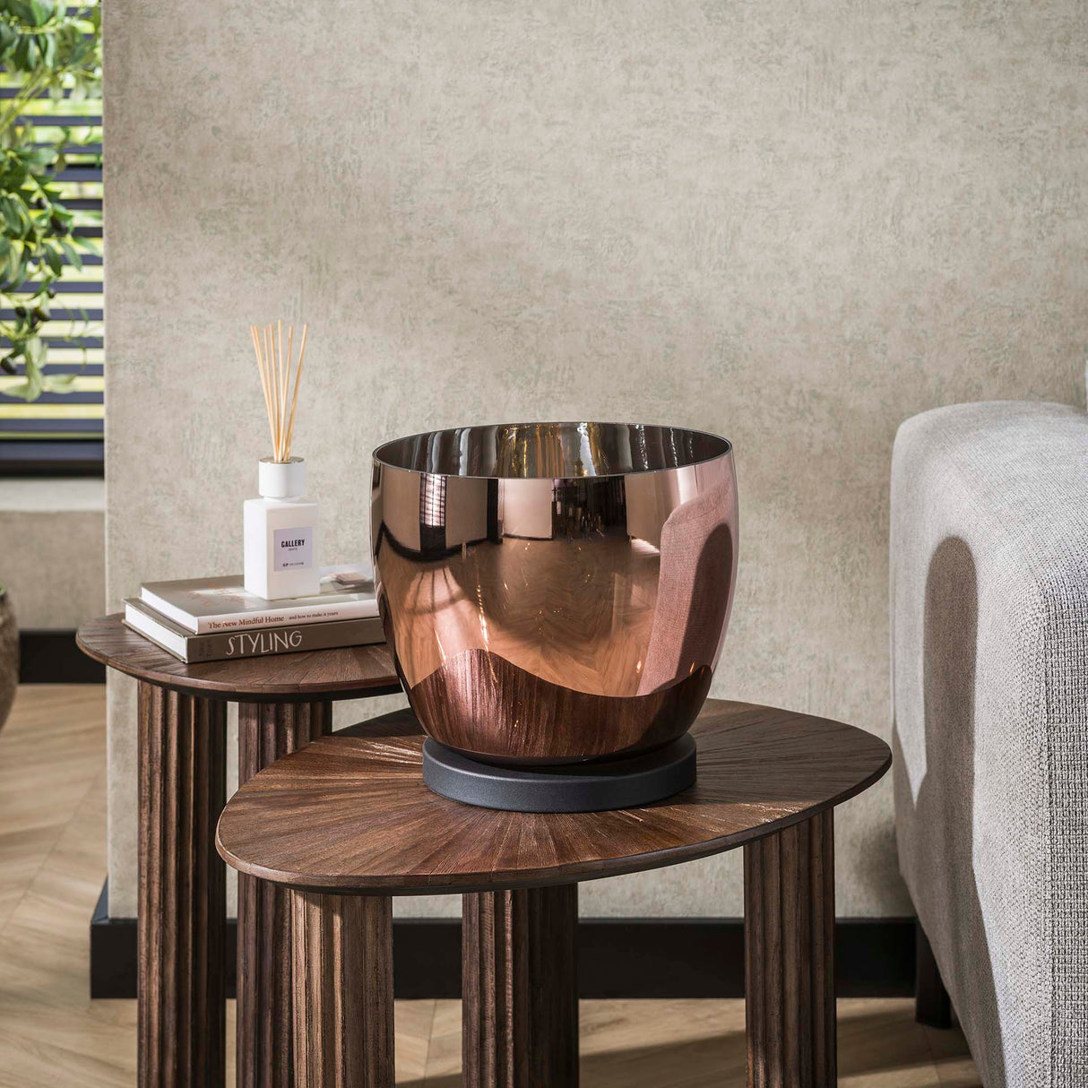 Gulvlampe Dain UP L Kobberfarvet glas