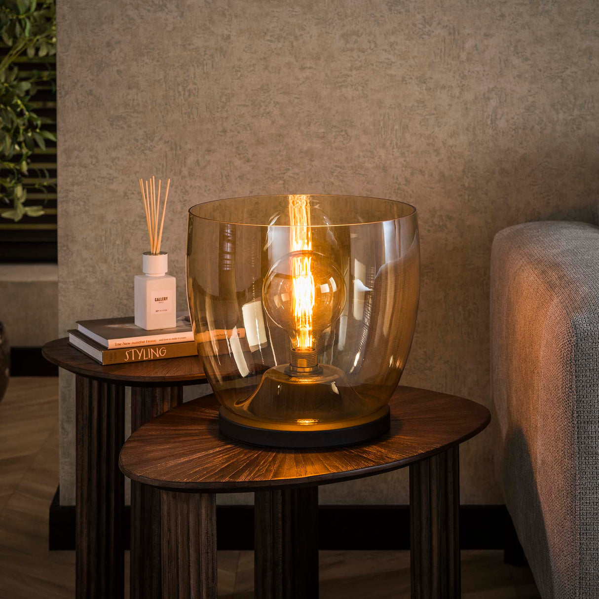 Gulvlampe Dain UP XL Amberfarvet glas