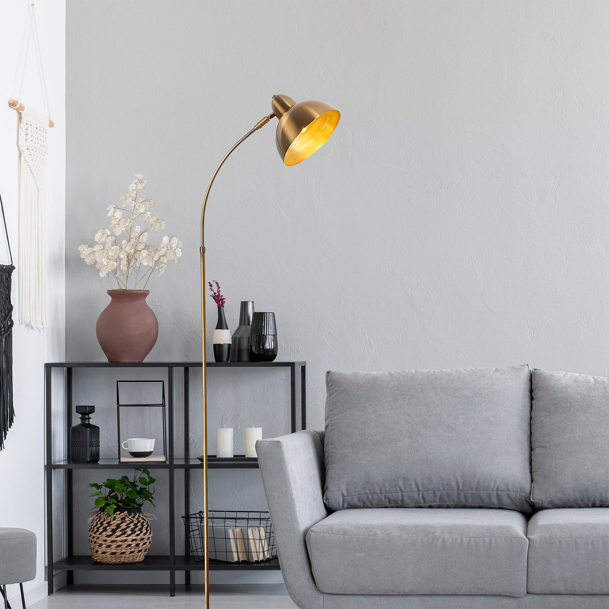 Gulvlampe i bronze-farvet metal Bane