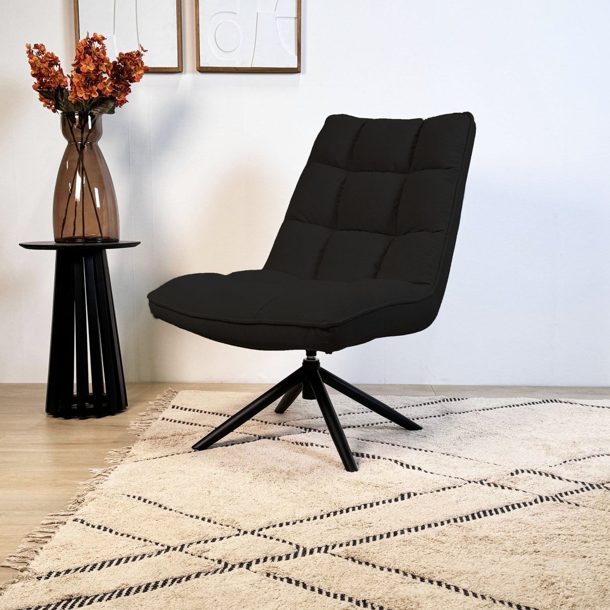 Moderne draaifauteuil zwart bouclé stof 360° draaibaar Yuki