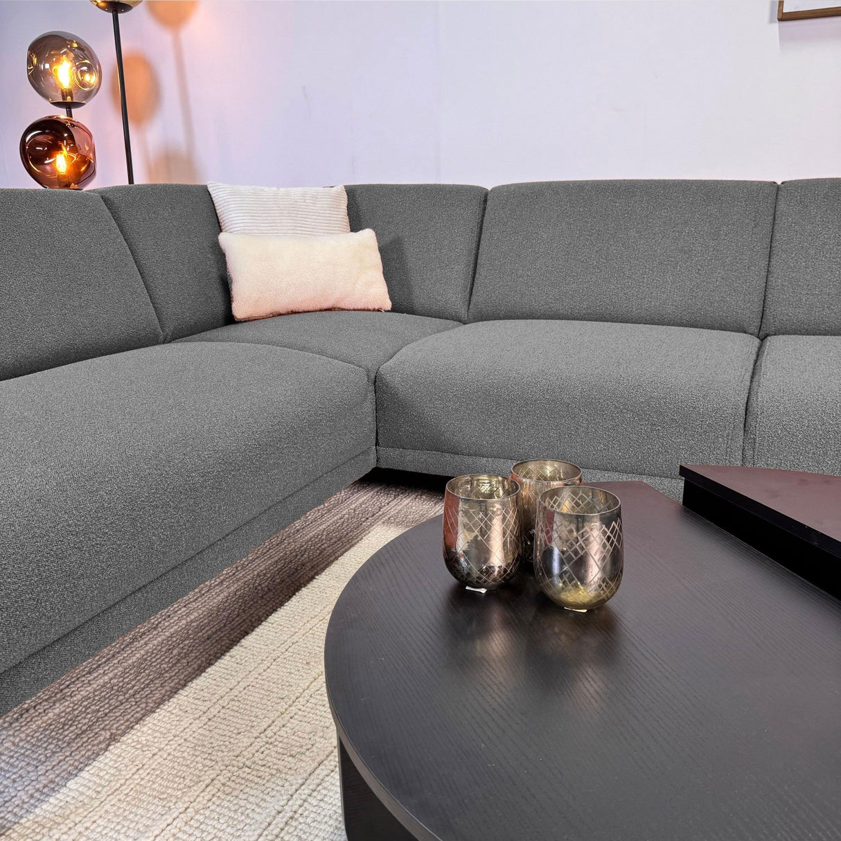 Hjørnesofa grå bouclé stof Maël - venstre