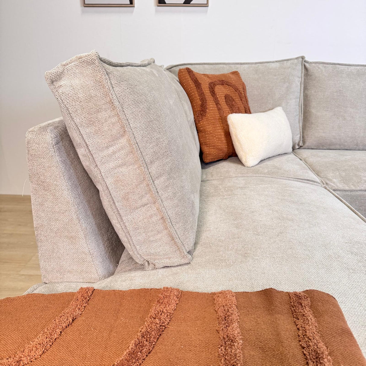 Hjørnesofa med chaise longue beige chenille Yara - venstre