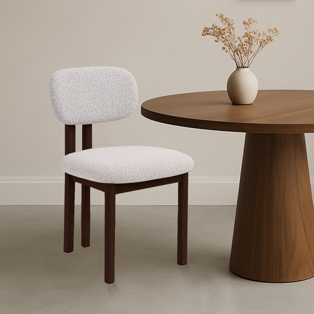 Japandi Spisestol Miyo Bouclé Ivor - Valnødlook Ram