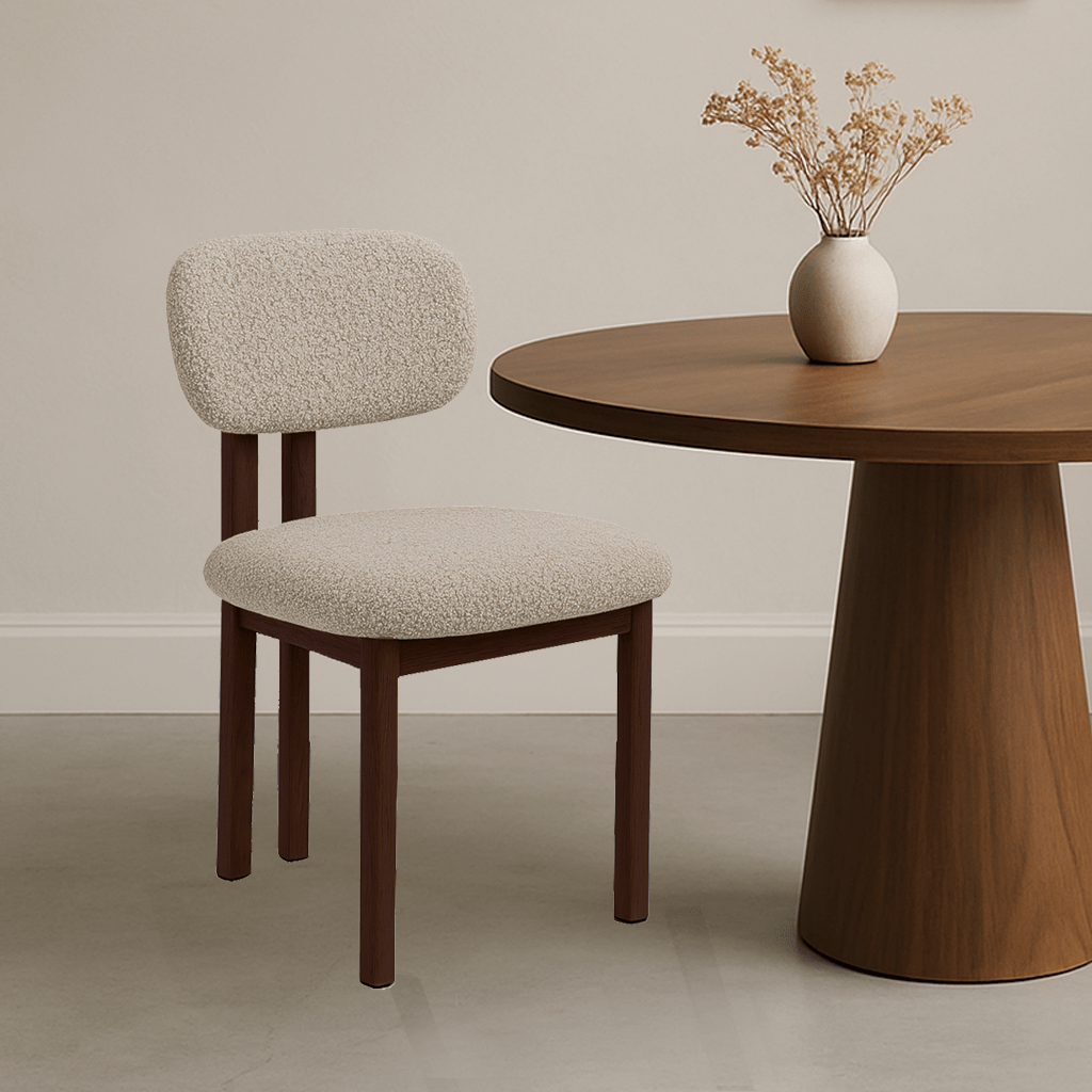 Japandi Spisestol Miyo Bouclé Sandfarvet - Valnødlook Ramme