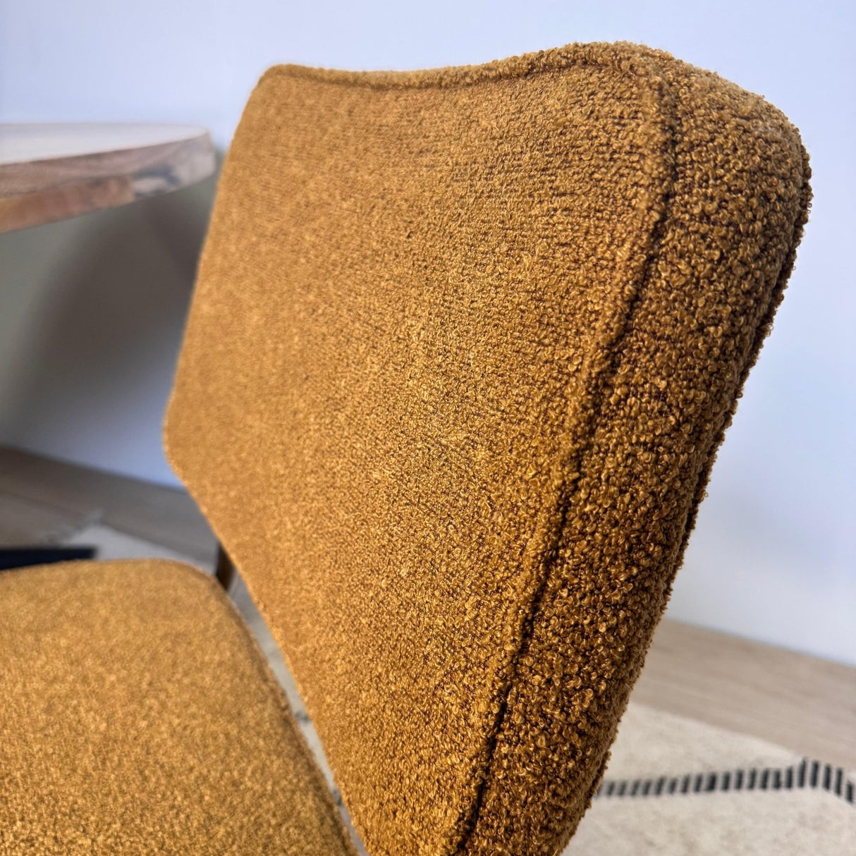 Moderne Spisestol Koper Bouclé Stof Sway - Krom Ramme - Uden Armlæn