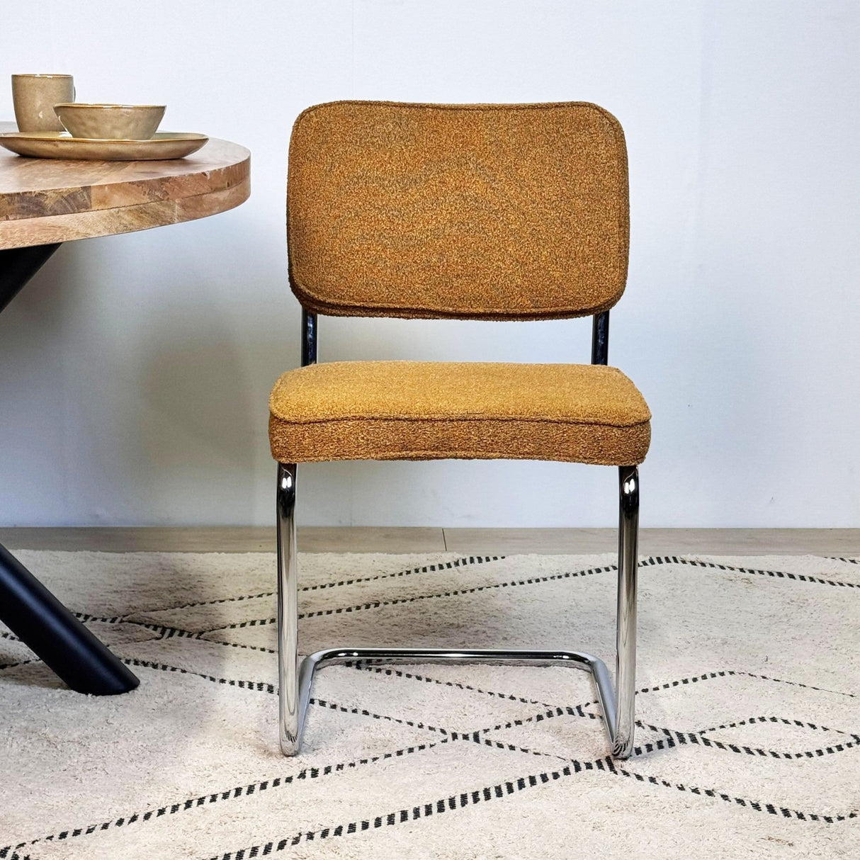 Moderne Spisestol Koper Bouclé Stof Sway - Krom Ramme - Uden Armlæn