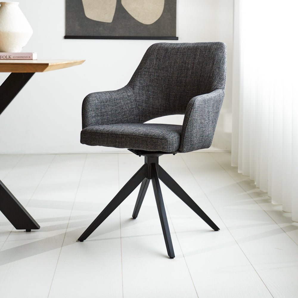Spisestuestol Sid Dimehouse Antracit LxBxH 59x56x53 Stof Atmosfærisk foto diagonalt set forfra