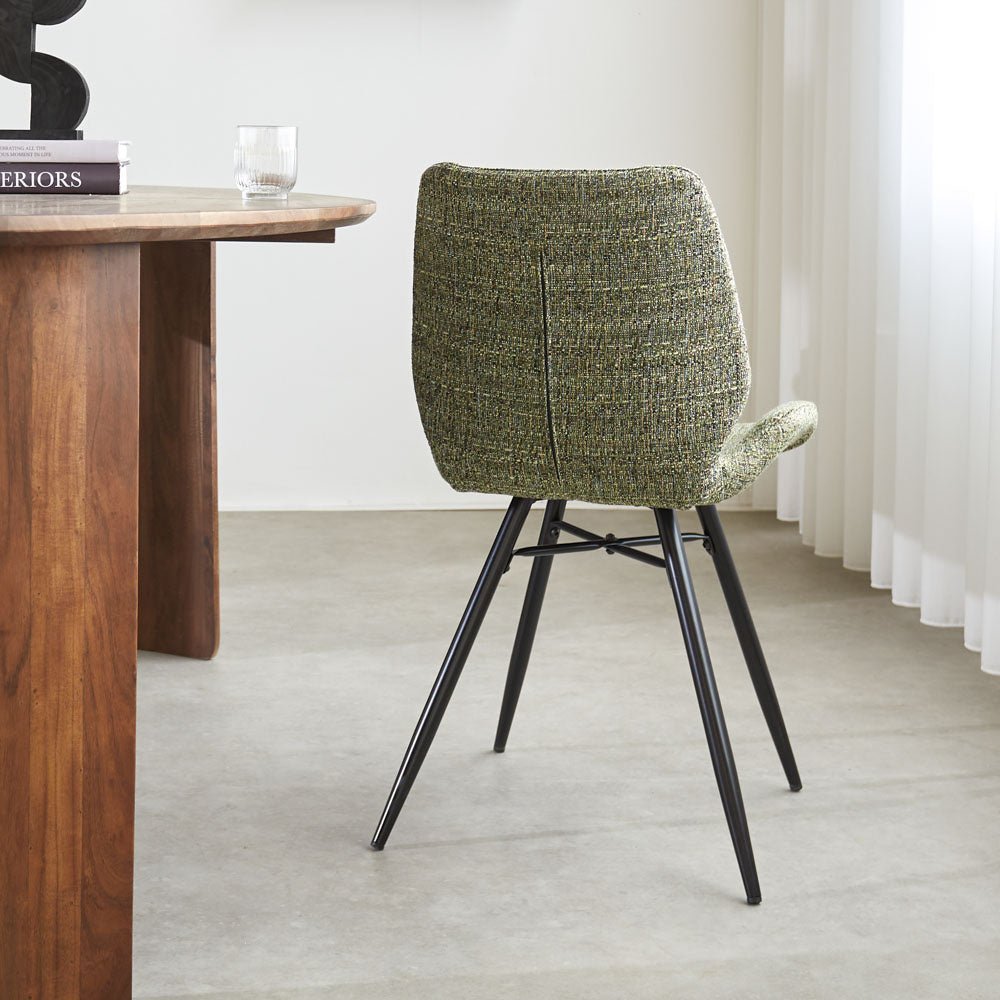 Spisestuestol Beau chenille Dimehouse Grøn LxBxH 72x68x50 Stof Atmosfærisk foto diagonalt set bagfra