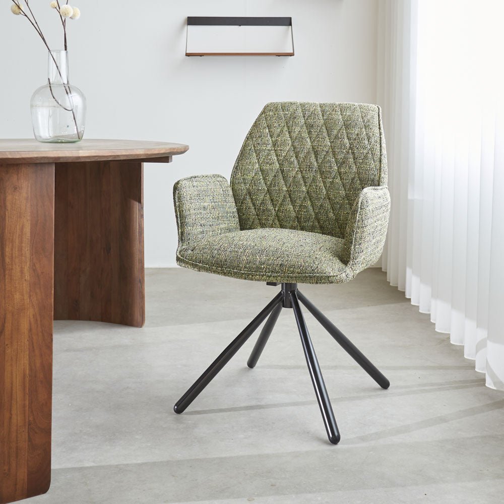 Spisestuestol Novan chenille Dimehouse Grøn LxBxH 71x64x56 Stof Atmosfærisk foto diagonalt set forfra