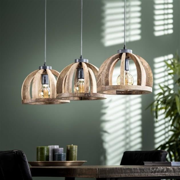 Hængelampe Madri DH Interiør Mango LxBxH 102x38x35 Mangotræ Atmosfærisk foto diagonalt set forfra