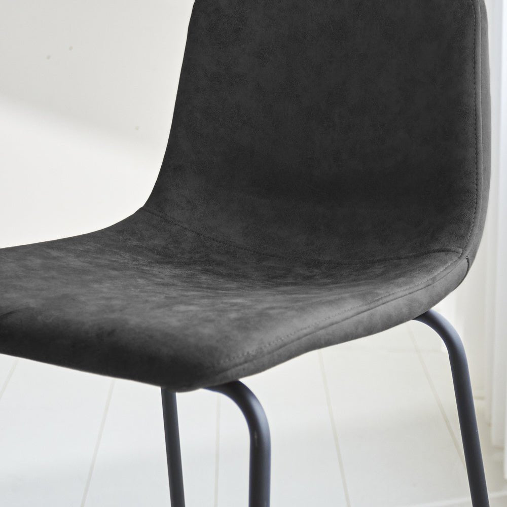 Barstol Brentt Dimehouse Antracit LxBxH 84x60x49 Mikrofiber Atmosfærisk fotodetalje