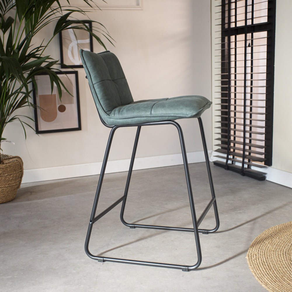 Barstol Jelle Dimehouse Grøn LxBxH 63x56x49 Mikrofiber Atmosfærisk foto fra siden