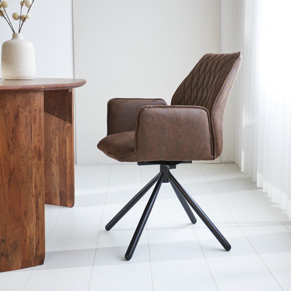 Spisestuestol Novan Microfiber Dimehouse Brun LxBxH 71x64x56 Stof Atmosfærisk foto fra siden