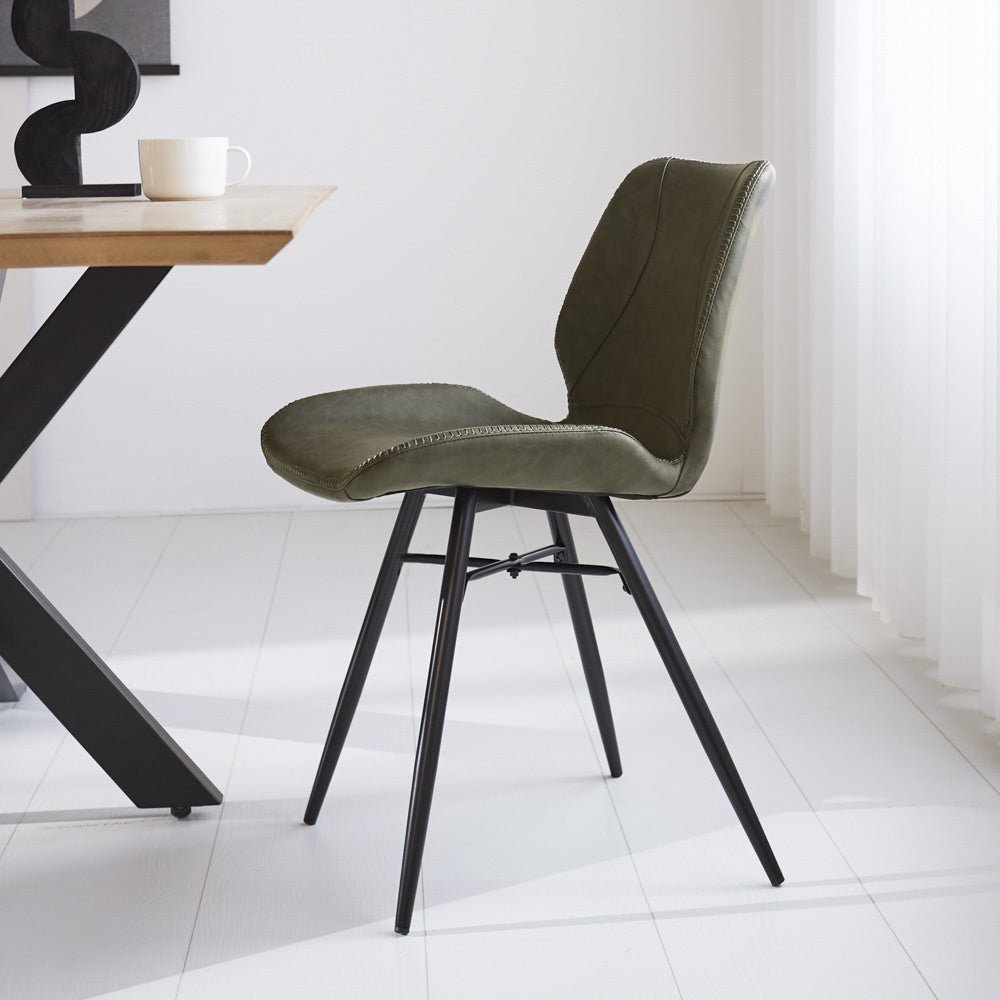 Spisestuestol Beau kunstlæder Dimehouse Grøn LxBxH 72x68x50 Kunstlæder Atmosfærisk foto set fra siden