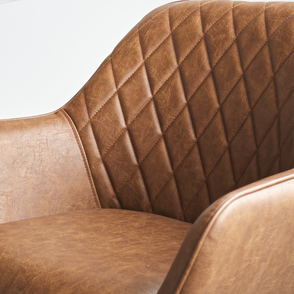 Spisestuestol Cara Dimehouse Cognac LxBxH 78x65x57 Kunstlæder Atmosfærisk fotodetalje