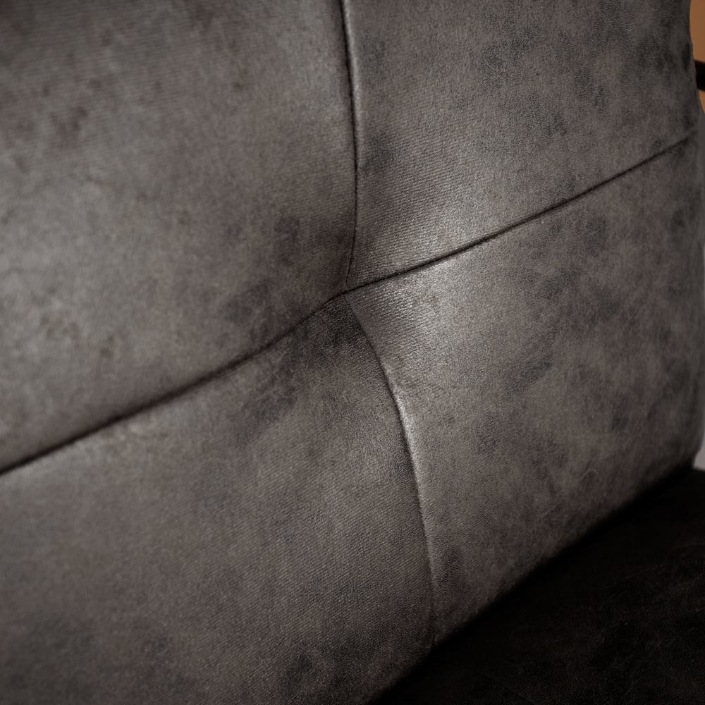 Hailey Ecoleather lænestol Dimehouse Antracit LxBxH 66x64x37 Øko-læder Atmosfærisk fotodetalje