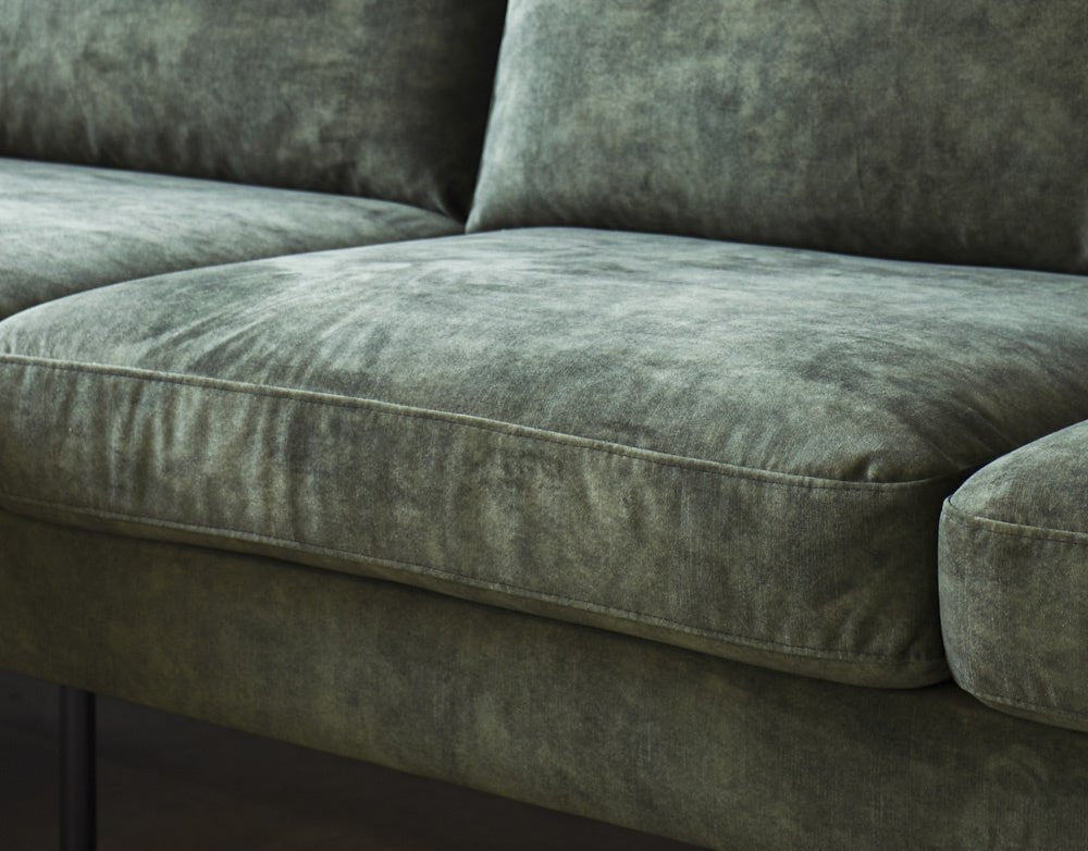 Sofa Gaya DeGeBe Grønt stof Atmosfærisk fotodetalje