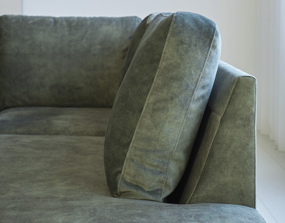 Sofa Gaya DeGeBe Grønt stof Atmosfærisk fotodetalje