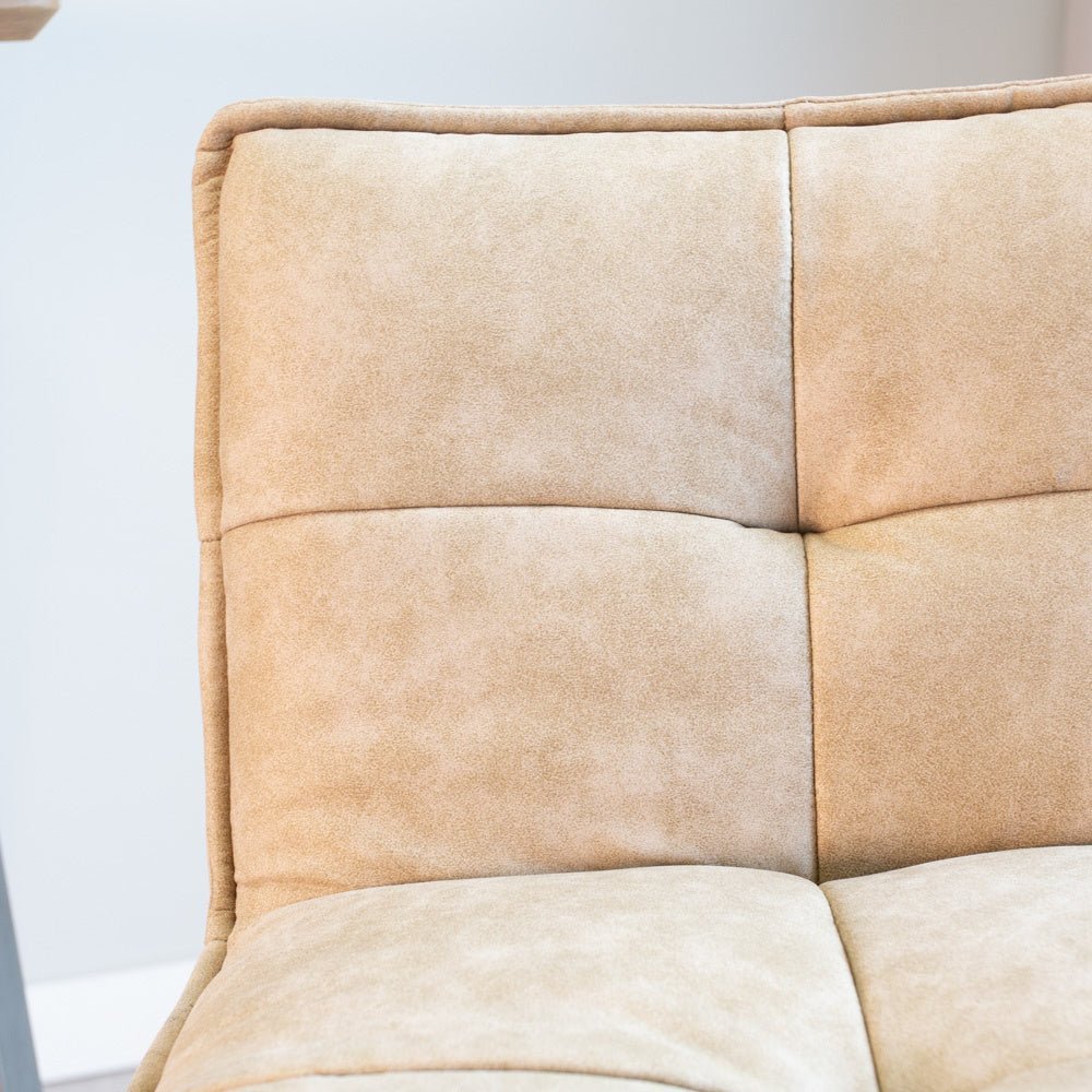 Barstol Jelle Dimehouse Champagne LxBxH 63x56x49 Mikrofiber Atmosfærisk fotodetalje