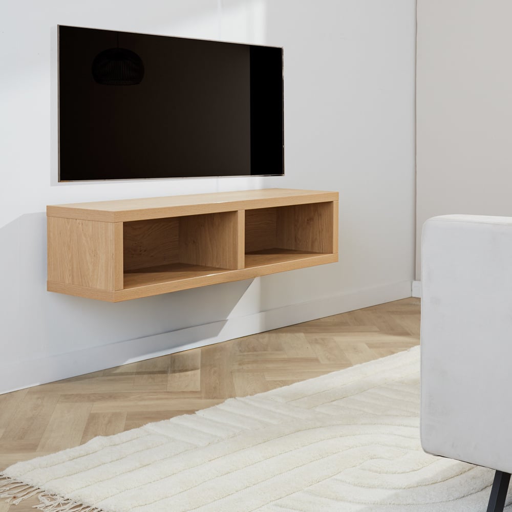 TV Møbler Bernie Rustik Eg Dimehouse Eg LxBxH 126x36x31 Melamin Atmosfærisk foto diagonalt set forfra