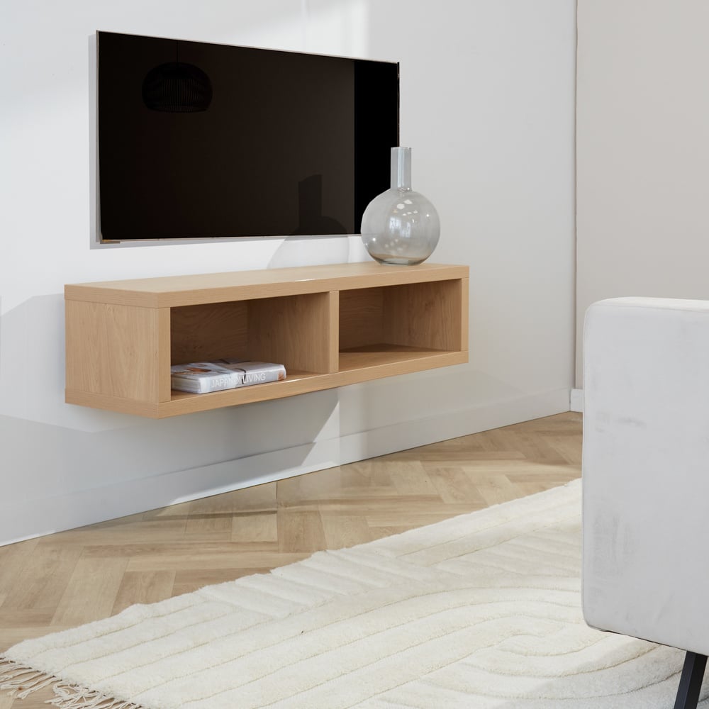 TV Møbler Bernie Rustik Eg Dimehouse Eg LxBxH 126x36x31 Melamin Atmosfærisk foto diagonalt set forfra