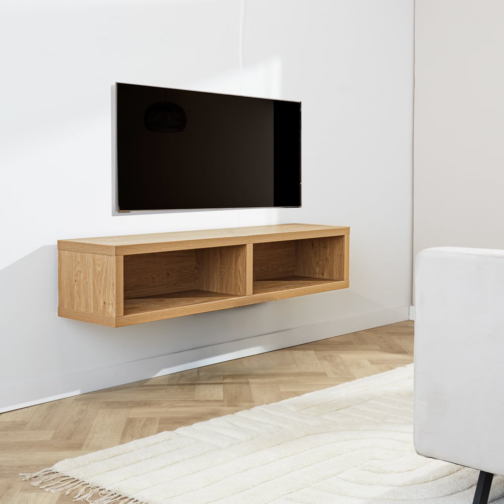 TV Møbler Bernie Rustik Eg Dimehouse Eg LxBxH 146x36x31 Melamin Atmosfærisk foto diagonalt set forfra