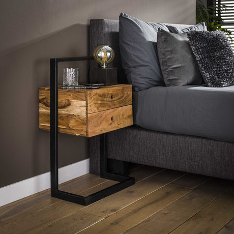 Sengebord Camila 2L DH Interiør Akacie LxBxH 82x50x30 Akacietræ Ambient foto diagonalt set forfra