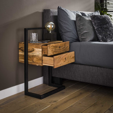 Sengebord Camila 2L DH Interiør Akacie LxBxH 82x50x30 Akacietræ Ambient foto diagonalt set forfra