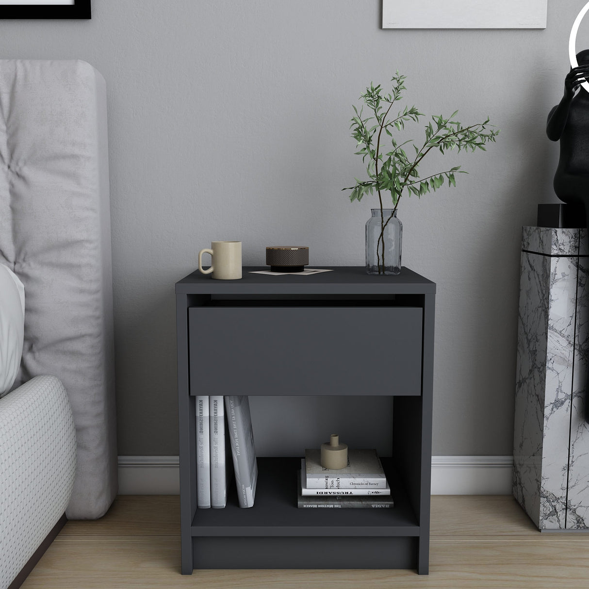 Sheridan sengebord antracit 44,6 cm Melaminbelagt møbelpanel
