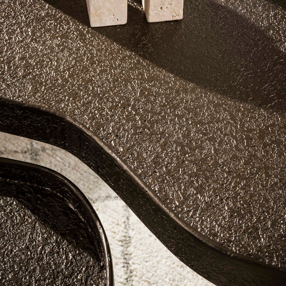 Kontur nyreformede sofaborde sæt bronze flydende metal 