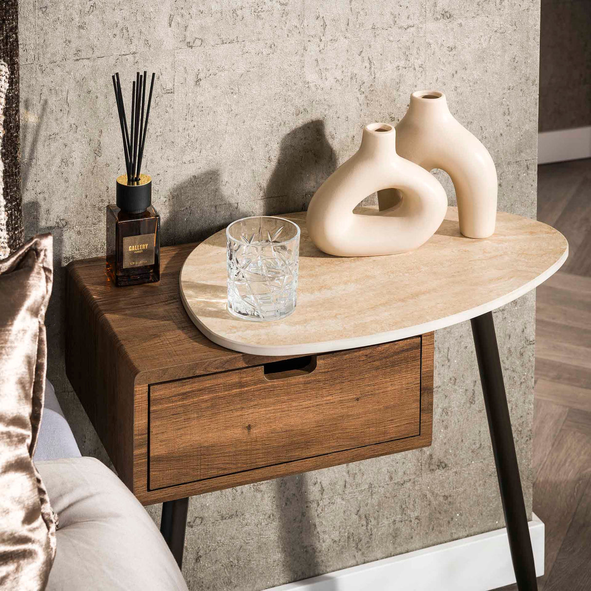 Borea Natbord til højre 1 skuffe Keramik Travertin 