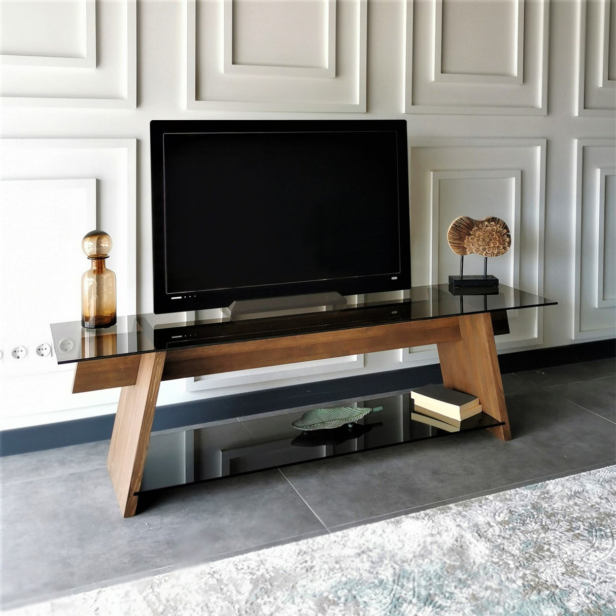 TV Meubels - TV Meubel Coral Walnoot Zwart Glas 158x45x40 cm - Dimehouse