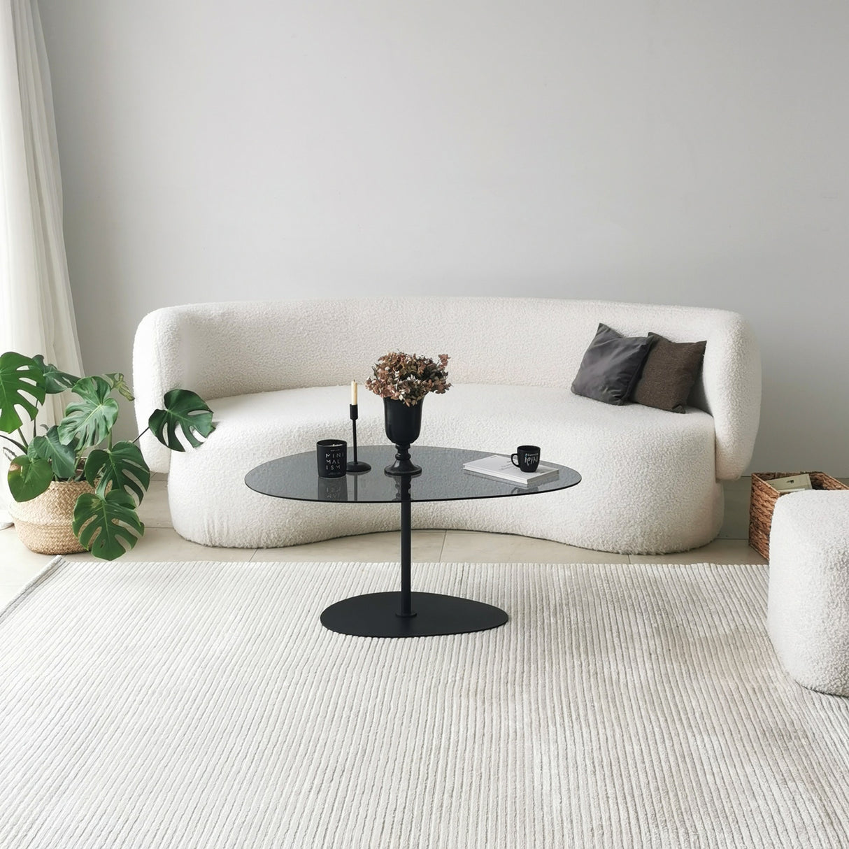 Organisk Design Sofabord Tonet Glas Torpo - Sort Metalramme 