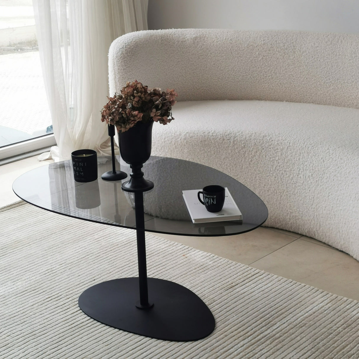 Organisk Design Sofabord Tonet Glas Torpo - Sort Metalramme 